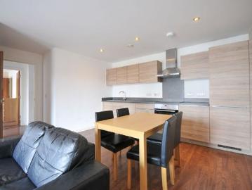 Jonas Atkinson Has an Apartment