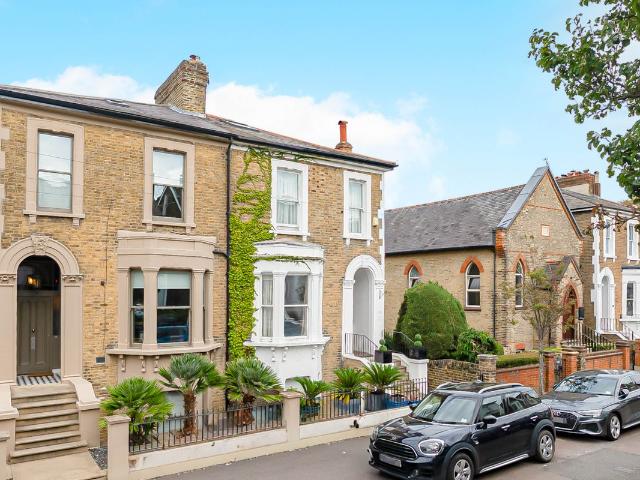 Jocelyn Road, Richmond TW9, 4 bed semi detached house to rent, £7,500 pcm | PrimeLocation