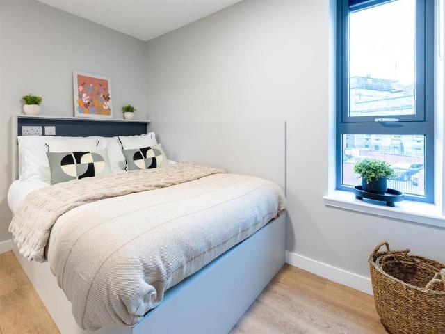 Jocelyn Square, Glasgow G1 Studio to rent £1,170 pcm £270 pw
