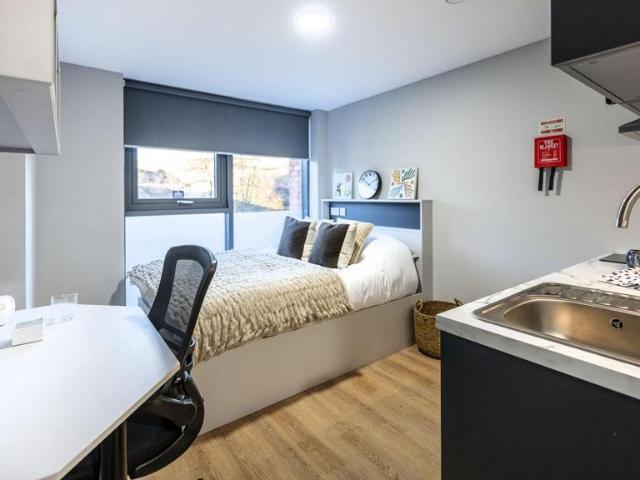 Jocelyn Square, Glasgow G1 Studio to rent £1,278 pcm £295 pw
