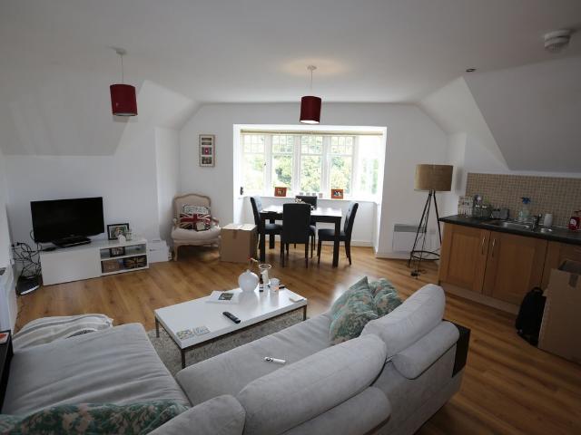 Jockey Road, Sutton Coldfield B73, 2 bed flat to rent, £1,250 pcm | PrimeLocation