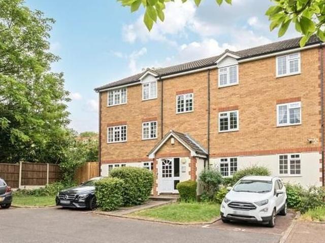 Jodie Court, Stevens Close, Beckenham, London BR3, 2 bed flat to rent, £1,993 pcm | PrimeLocation