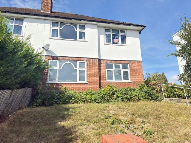 Joel Street, Northwood HA6, 2 bed maisonette to rent, £1,800 pcm | PrimeLocation