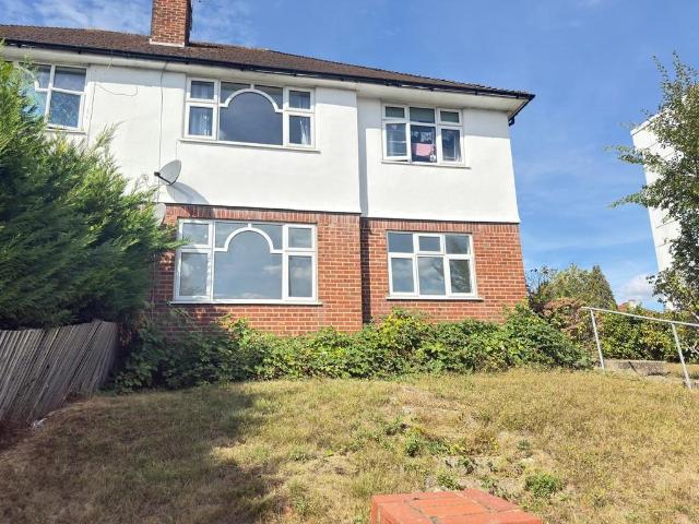 Joel Street, Northwood HA6 2 bed ground floor maisonette to rent £1,800 pcm £415 pw