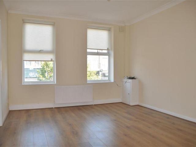 Joel Street, Northwoods, HA6 1PF 1 bed flat to rent £1,350 pcm £312 pw