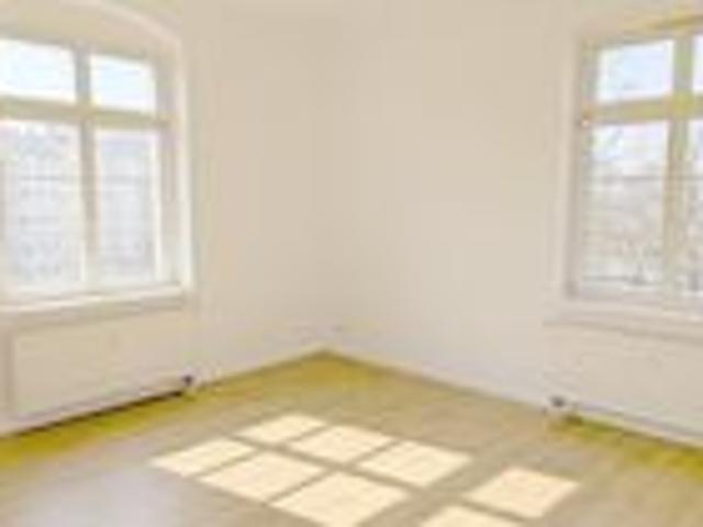 Johannstadt: 2 Zi Altbau an der Elbe *sofort frei