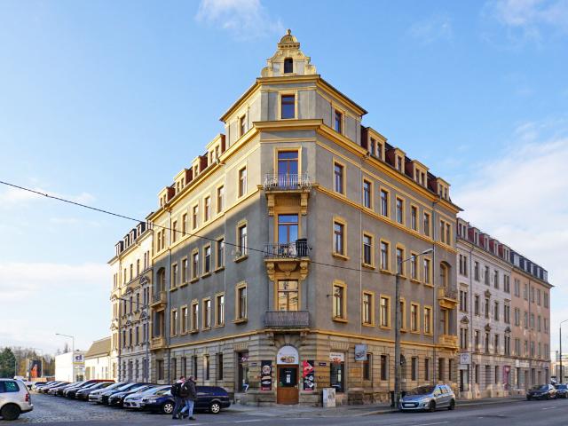 Johannstadt: Lift + 2 kleine Balkone