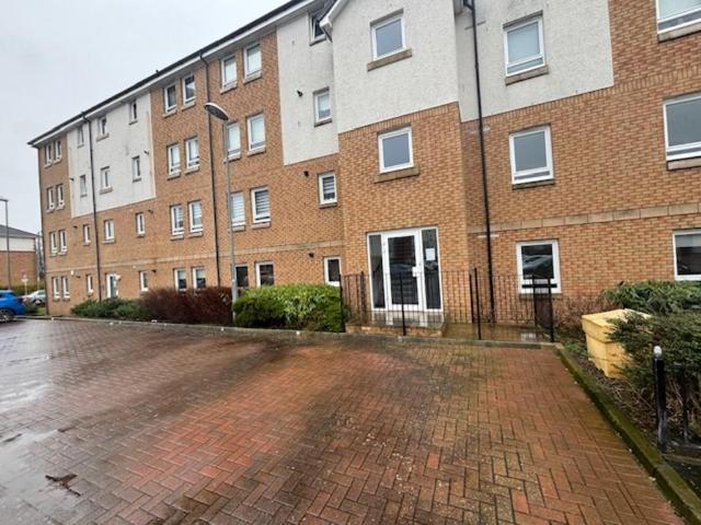 John Muir Way, Motherwell 1 bed ground floor flat to rent £700 pcm £162 pw