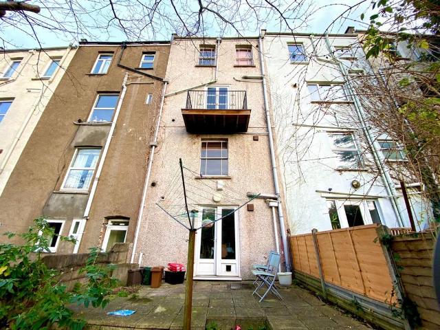 John Carrs Terrace, Clifton, Bristol. 5 bed terraced house to rent £4,850 pcm £1,119 pw