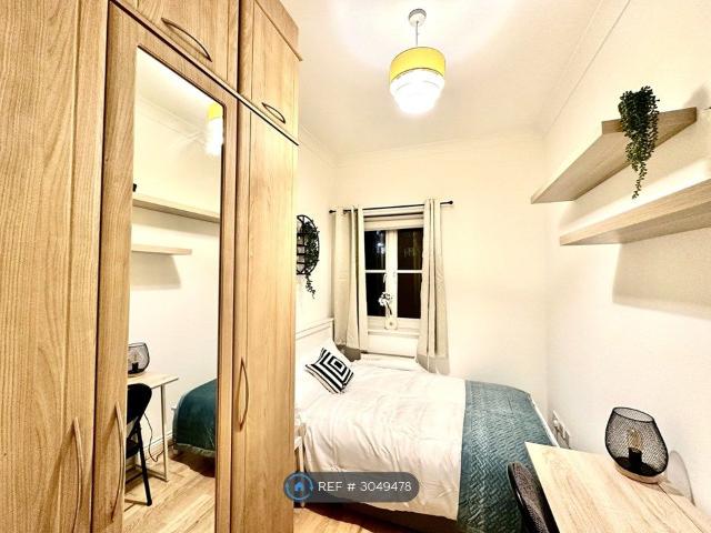 John Conway House Herbert Mews, London SW2, Room to rent, £850 pcm | PrimeLocation