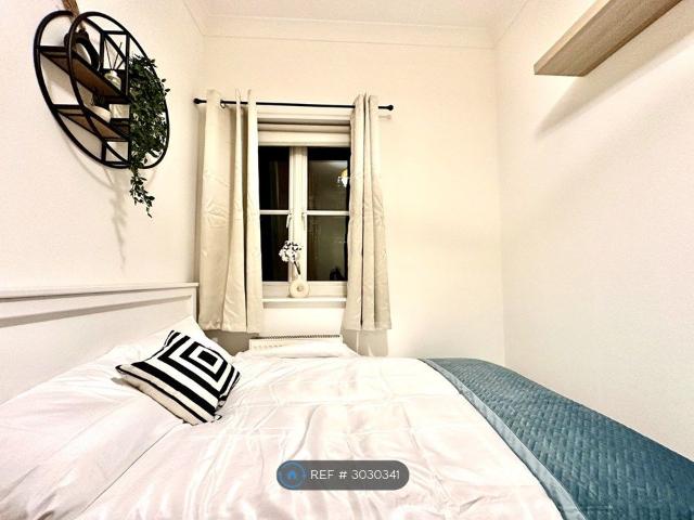 John Conway House, London SW2, Room to rent, £850 pcm | PrimeLocation