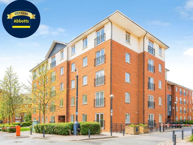 John Dyde Close, Bishop's Stortford CM23, 2 bed flat to rent, £1,350 pcm | PrimeLocation