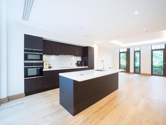 John Islip Street, Cleland House SW1P, 3 bed flat to rent, £9,000 pcm | PrimeLocation