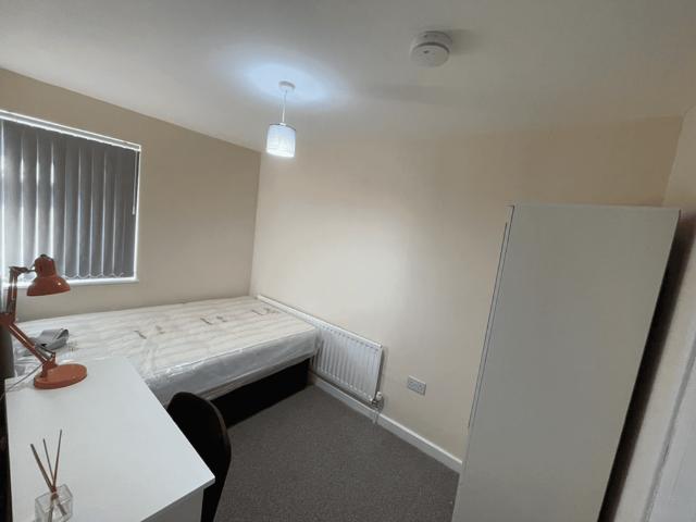 John Rous Avenue, Coventry, CV4 4 bed detached house to rent £2,200 pcm £508 pw