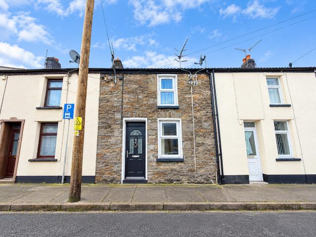 John Street, Abercwmboi, Aberdare CF44, 2 bed terraced house to rent, £595 pcm | PrimeLocation