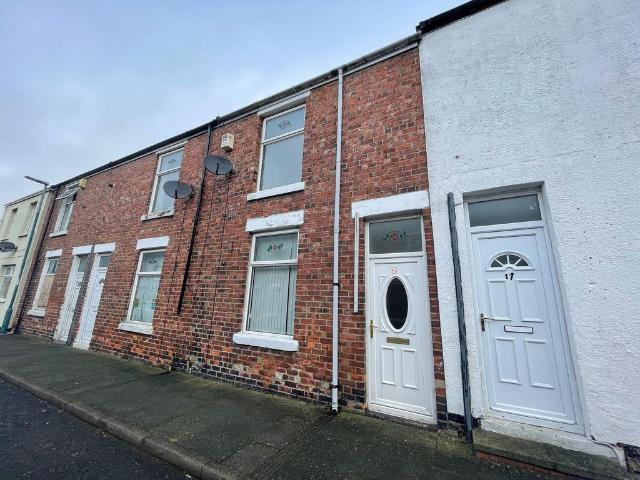 John Street, Bishop Auckland 2 bed end of terrace house to rent £550 pcm £127 pw