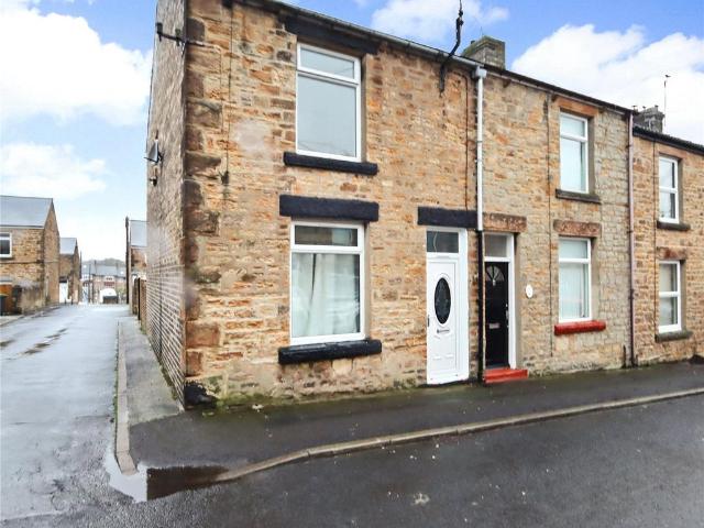 John Street, Consett DH8 2 bed end of terrace house to rent £700 pcm £162 pw