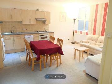 John Street, Luton LU1, 2 bed flat to rent, £1,300 pcm | PrimeLocation