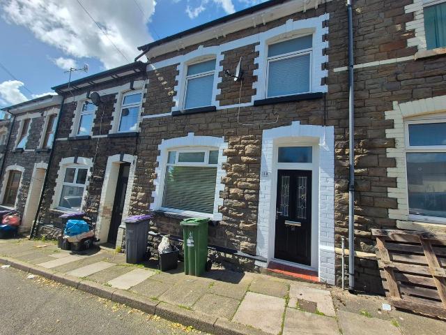 John Street, Pontypool NP4, 3 bed terraced house to rent, £950 pcm | PrimeLocation