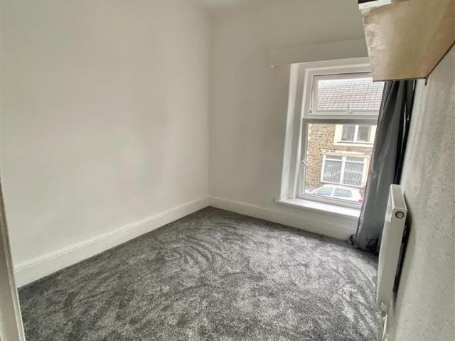 John Street, Pontypridd CF37 1 bed in a house share to rent £380 pcm £88 pw
