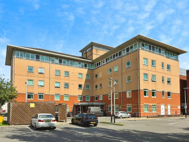 John Street, Stockport, Greater Manchester SK1, 1 bed flat to rent, £950 pcm | PrimeLocation