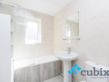 John Silkin Lane, London SE8, 3 bed flat to rent, £2,700 pcm | PrimeLocation