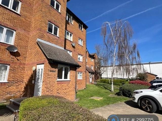 John Silkin Lane, London, SE8 1 bed flat to rent £1,650 pcm £381 pw