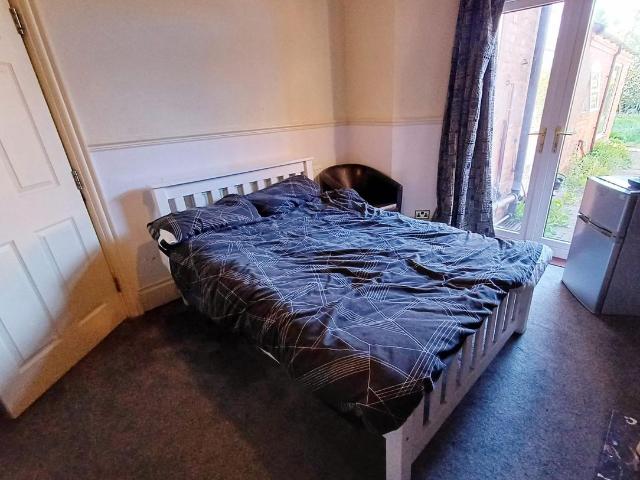 Johnson Road, Birmingham B23, 2 bed shared accommodation to rent, £650 pcm | PrimeLocation