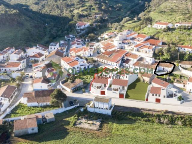 Joia única e rara para renovação na vila da Bordeira