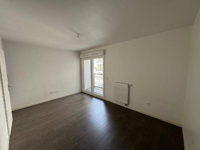 JOINVILLE LE PONT / ALLEE HENRI DUNANT / STUDIO 24.52m2 / LOC