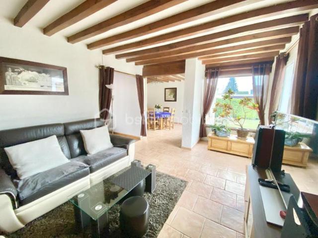 Jolie maison de plain pied de 146 m² avec jardin de 390 m² au calme