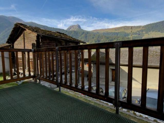 Joli appartement avec balcon