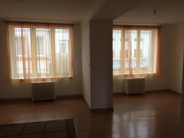 JOLI APPARTEMENT A LOUER