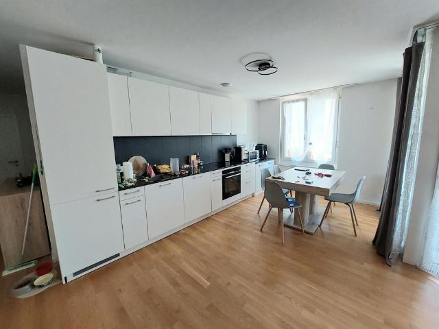 JOLI APPARTEMENT DE 3.5 PIECES AVEC TERRASSE CENTRE VILLE