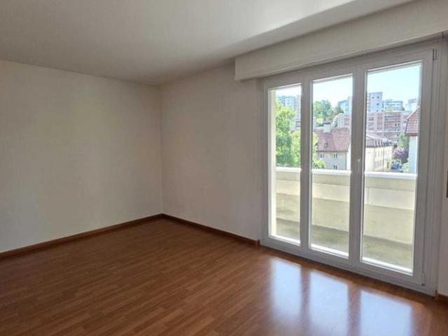 JOLI APPARTEMENT DE 3 PIECES