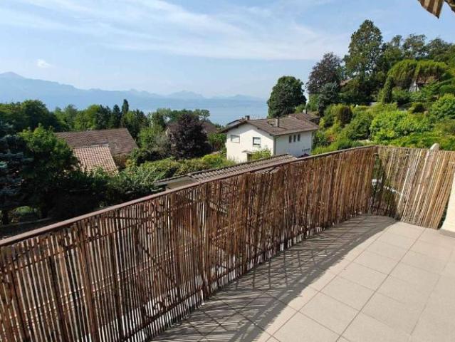 Joli appartement de 4,5 pièces avec vue sur le lac