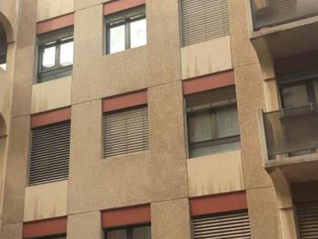 Joli appartement de 4 pièces au 3ème étage situé aux Eaux Vives