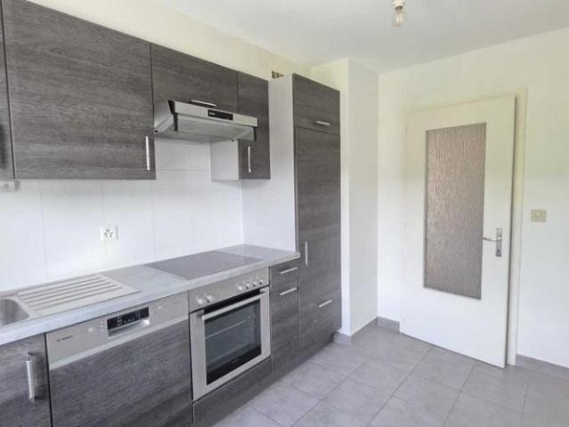 Joli appartement rénové avec balcon