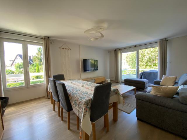 Joli F3 meublé avec terrasse et garage – Robertsau Centre