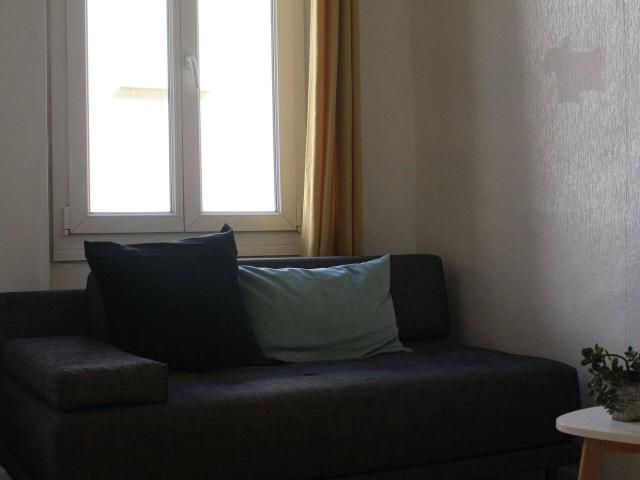 JOLI STUDIO MEUBLE ETUDIANTS AU CAMAS