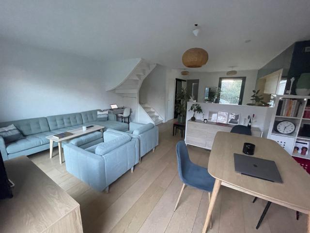 Maison rénovée par un architecte · 4 chambres · Jardin privé · À 15 min de La Défense loyer tout inclus