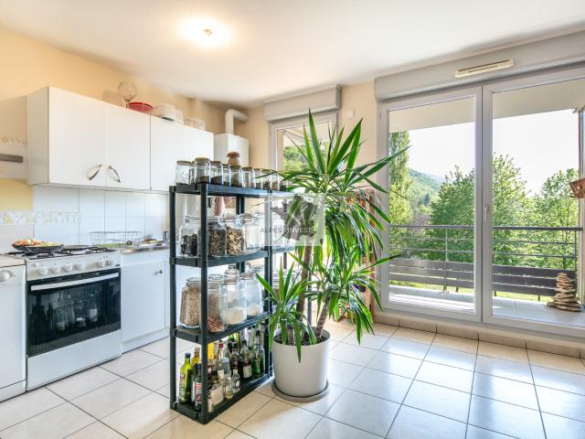 JOLI T2 AVEC TERRASSE ET GARAGE AU SEIN D’UNE COPROPRIETE RECENTE TENCIN !