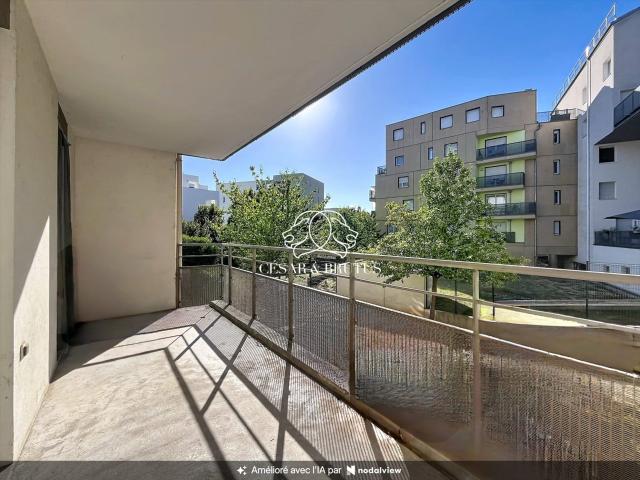 Joli T3 Avec Balcon Et Garage Secteur Valmy 72m² Lyon