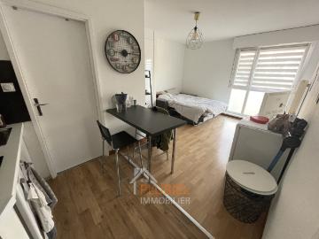Joli 1 pièce 25m² sur les Quais à STRASBOURG Magnifique 1 pièce meublé 30m² Quartier Vosges à STRASBOURG Magnifique 1 pièce 21.7m² à la Petite France Joli 4 pièces 114.4m² Quartier Gare à STRASBOURG Exceptionnel 2 pièces meublé en Hypercentre de Strasbour