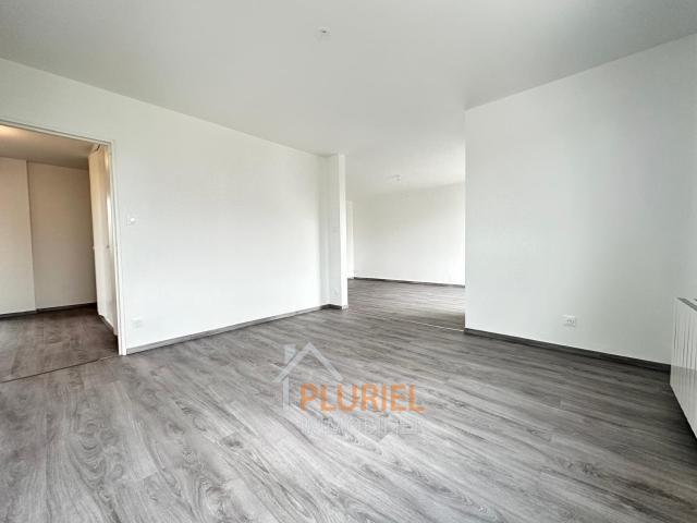 Joli 3 4 pièces 95m² à LINGOLSHEIM Magnifique 2 pièces 61.5m² au PLAZA en hyper centre de Strasbourg Magnifique 3 pièces 58.5m² Place Gutenberg à STRASBOURG Magnifique 2 pièces 28m² Place Gutenberg Magnifique 5 pièces 150m² meublé à l’Orangerie Joli 2 piè