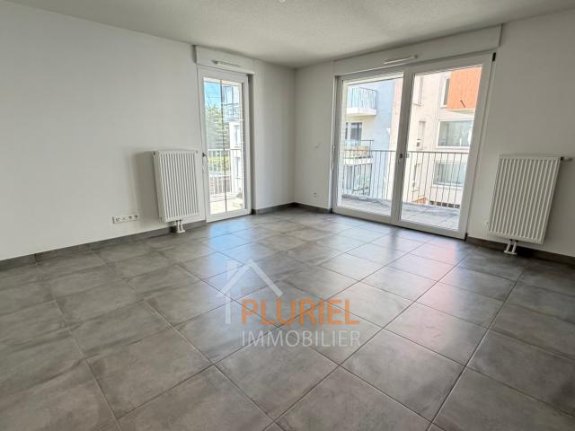 Joli 3 pièces 56.8m² à STRASBOURG/KOENIGSHOFFEN Joli 4 pièces 94m² Place Gutenberg à STRASBOURG Joli 4 pièces 104m² au Contades Duplex d’exception de 285m²avec terrasse panoramique de 315 m² au cœur de Strasbourg Magnifique 3 pièces 83.8m² à BISCHHEIM Cha