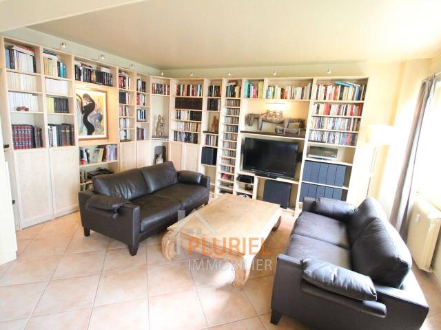 Joli 4 pièces 98m² meublé à l'Esplanade