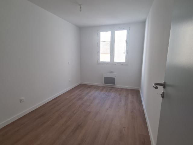 JOLIE T3 REFAIT DE NEUF en 2nd ETAGE
