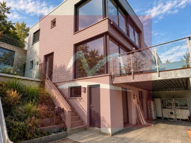 Jolie villa contigüe à Aïre