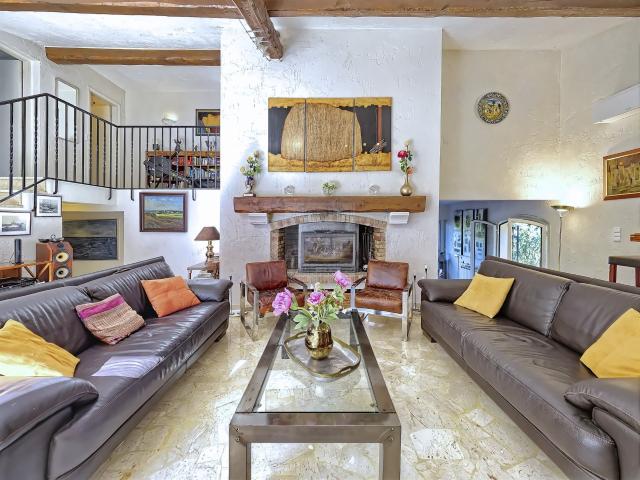 Jolie bastide provençale dans un domaine sécurisé 195m2. 195m² Mougins